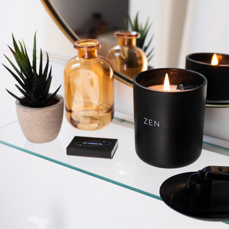 Zen Crystal Manifestation Candle - Blackcurrant & Musk with Black Obsidian