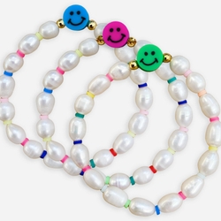 pearl bracelet with blue, pink or green smiley charm
